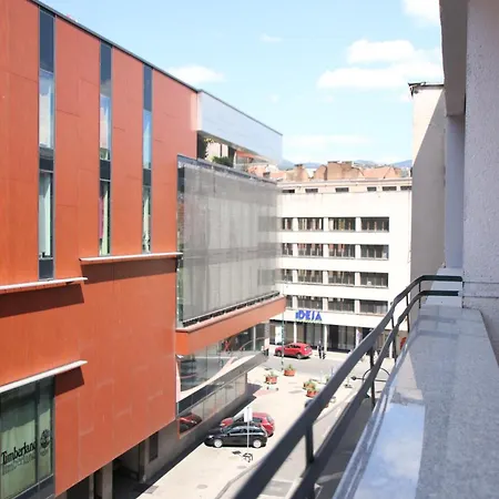 Sena Center
