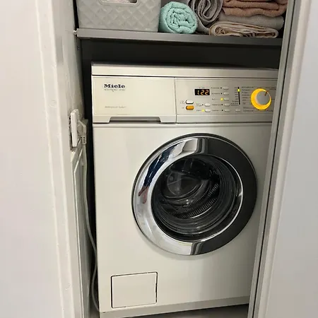 Sena Center Apartman *