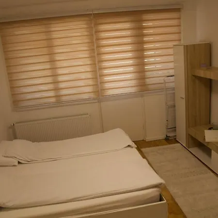 Apartman Sena Center *