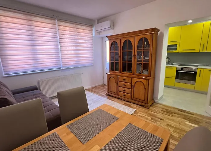 Апартаменты Sena Center